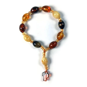 Różaniec bursztynowy. Dziesiątka na sznurku