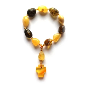 Różaniec bursztynowy. Dziesiątka na sznurku