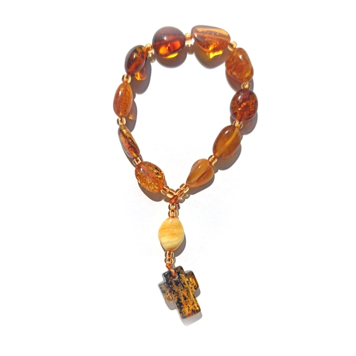 Różaniec bursztynowy. Dziesiątka na sznurku