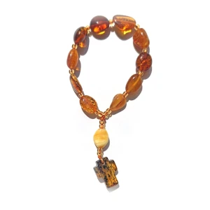 Różaniec bursztynowy. Dziesiątka na sznurku