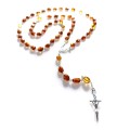 Różaniec bursztynowy łączony srebrem. Krzyż Papieski
