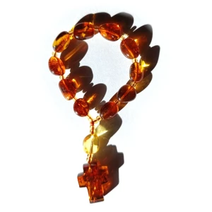 Różaniec z bursztynu. Dziesiątka na sznurku 