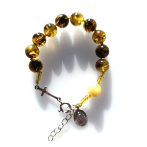 Różaniec bursztynowy. Dziesiątka na sznurku.  