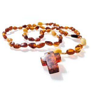 Różaniec bursztynowy na sznurku. Krzyż bursztynowy