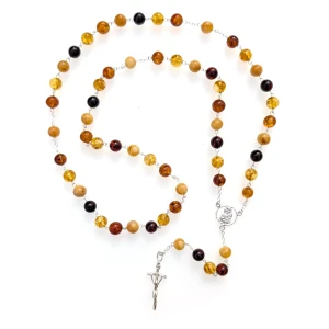 Różaniec bursztyn naturalny łączony srebrem. Krzyż Papieski.