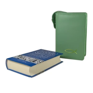 Biblia tysiąclecia, format oazowy w Etui jasno zielonym z haftem.
