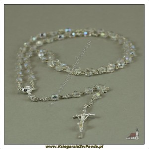 Różaniec biały, fasetowany, przezroczysty. Pamiątka Pierwszej Komunii Świętej.