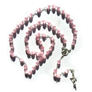 Różaniec kocie oko, różowy, łączony srebrem. Krzyż Papieski.