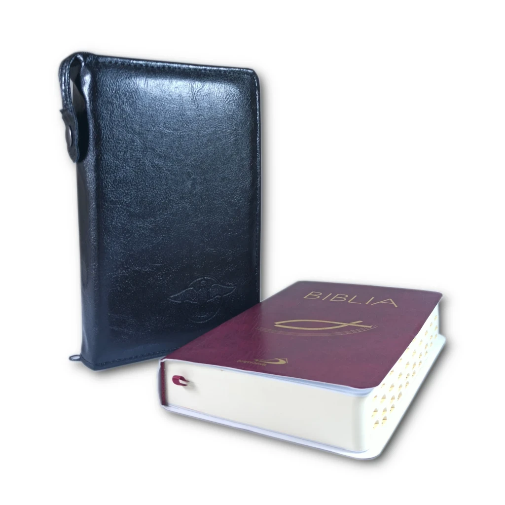 Pismo Święte w czarnym etui. Paginatory. Stary i Nowy Testament